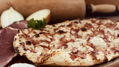 Flammenkuchen Speck-Zwiebel