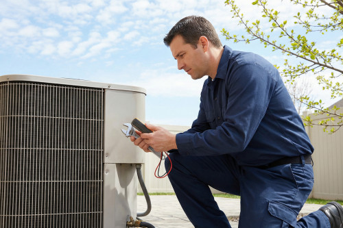 Klimaanlagen-Frühjahrscheck: Rechtzeitig vor der Saison 2026 vorsorgen