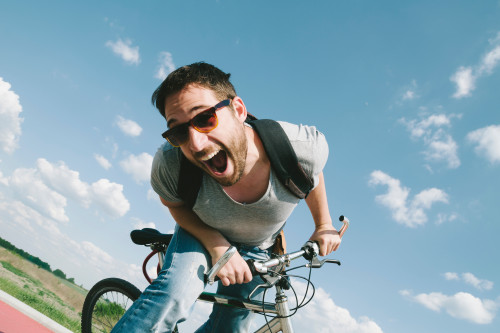 Sommer, Sonne, Augenschutz: Warum gute Sonnenbrillen in Ettenheim mehr als nur cool aussehen