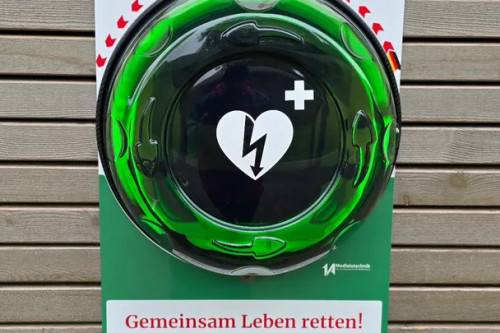 Defibrillator-Spendenaktion in Bad Peterstal-Griesbach: Eine Initiative zur Lebensrettung