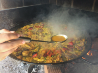 Meistern Sie die Paella mit valencianischen Kellen: Ein Muss für jede Küche