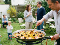 Paella für 20 Gäste: Welches Grill-Set brauchst Du wirklich?
